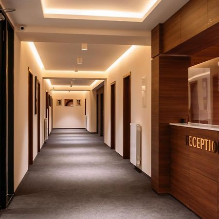 Hotel Parma Тбилиси Екстериор снимка