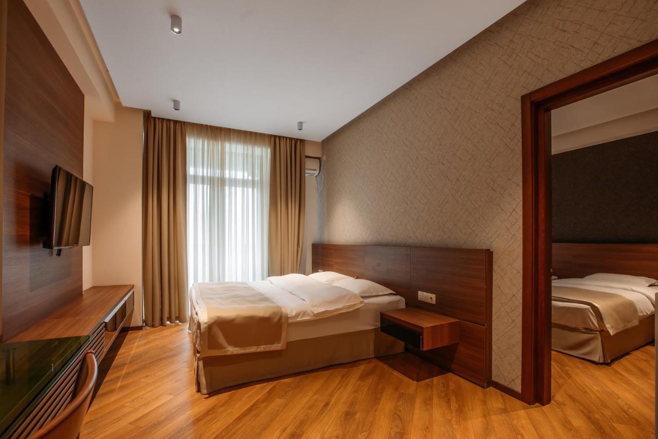 Hotel Parma Тбилиси Екстериор снимка
